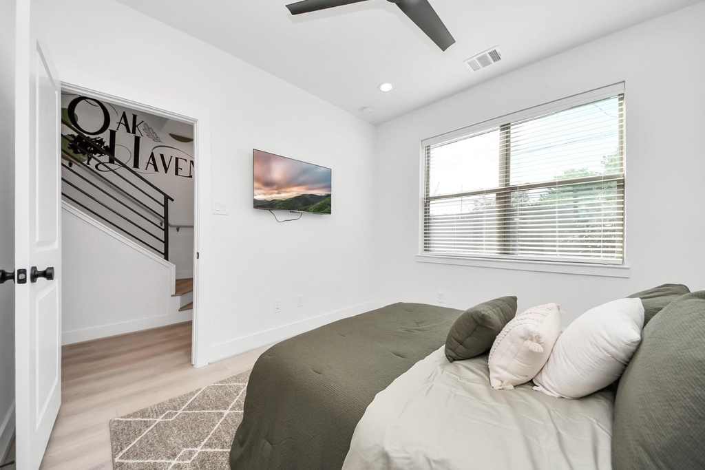 2524 Live Oak Street - Photo 7