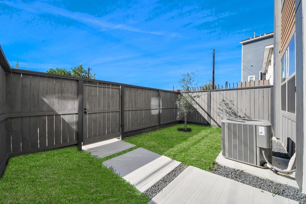 2524 Live Oak Street - Photo 49