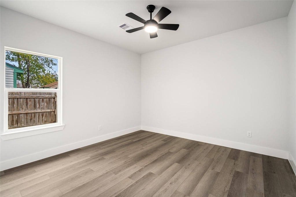 8056 Meadowbrook Drive - Photo 15
