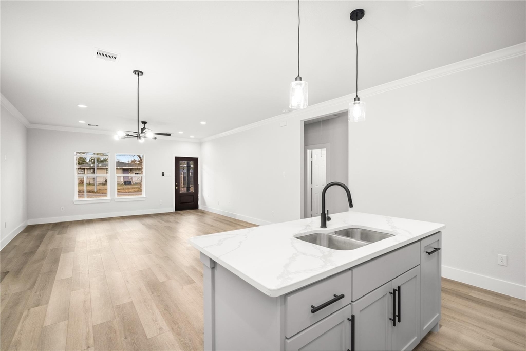 8056 Meadowbrook Drive - Photo 10