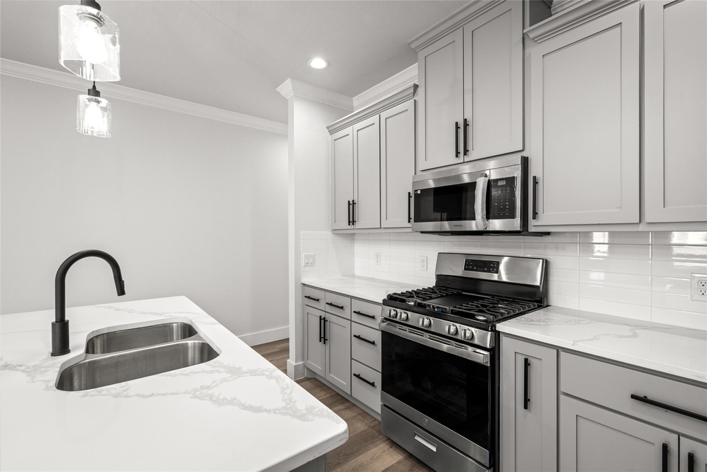 8056 Meadowbrook Drive - Photo 1