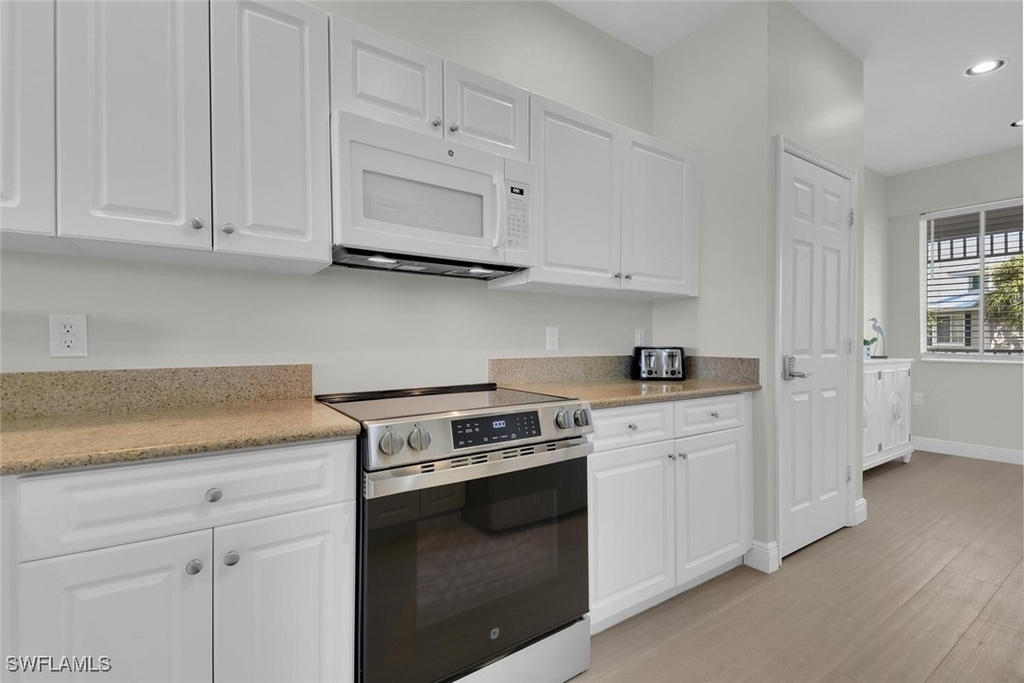 7925 Mahogany Run Lane - Photo 12
