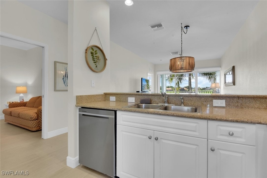 7925 Mahogany Run Lane - Photo 10