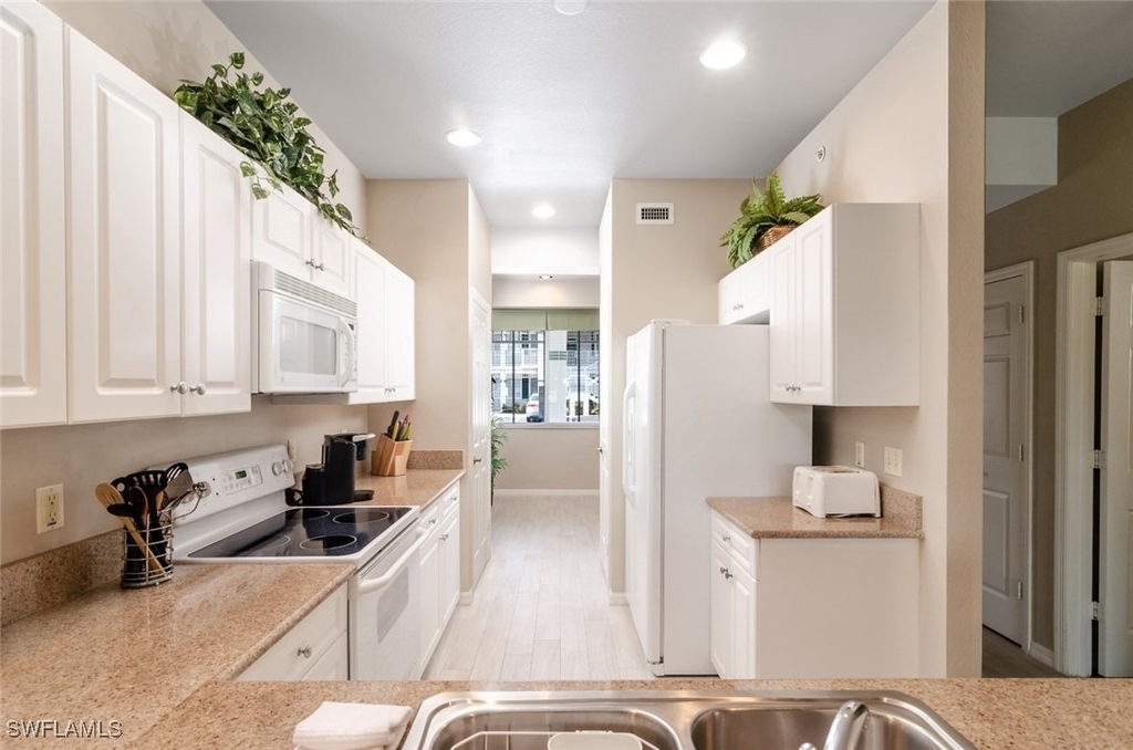 7920 Mahogany Run Lane - Photo 3
