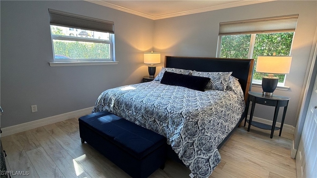 960 7th Street S - Photo 1