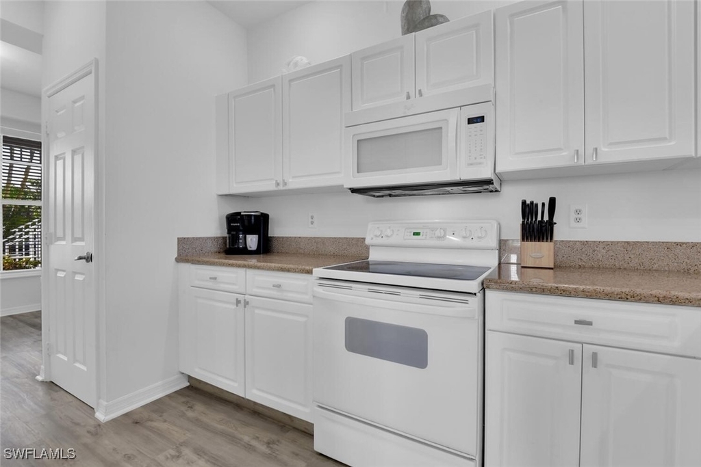7895 Mahogany Run Lane - Photo 10