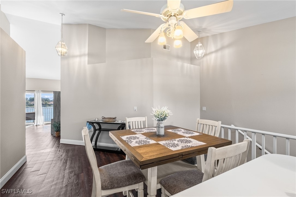541 Windsor Square - Photo 7