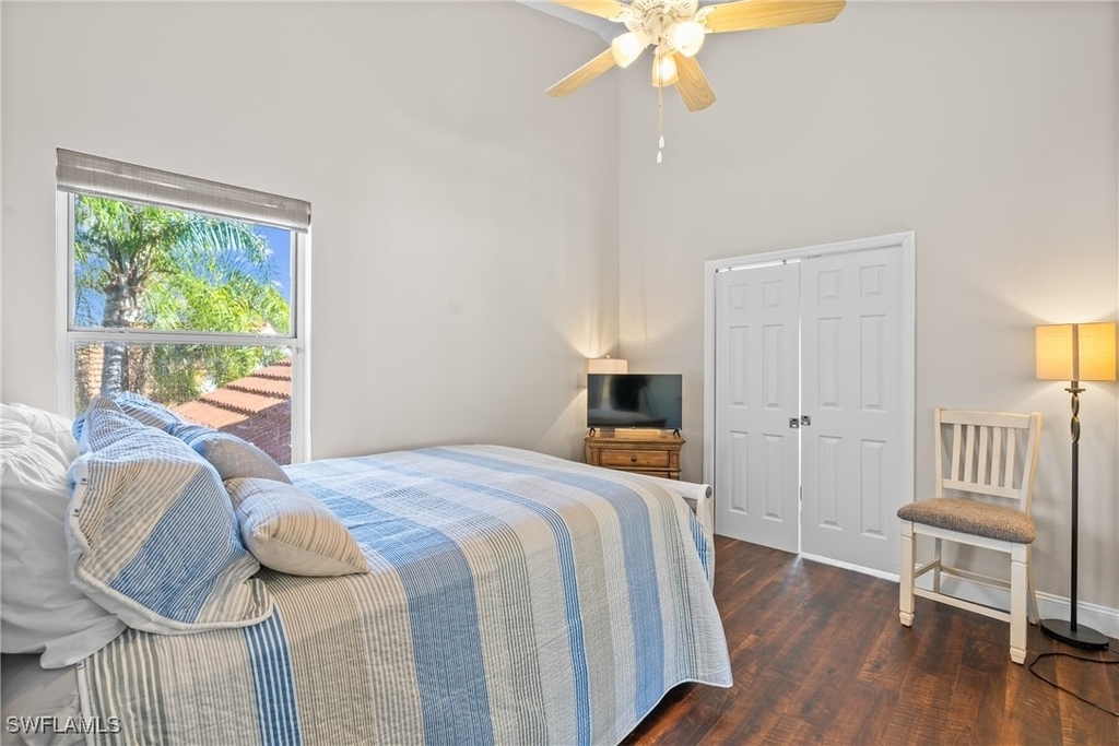541 Windsor Square - Photo 21