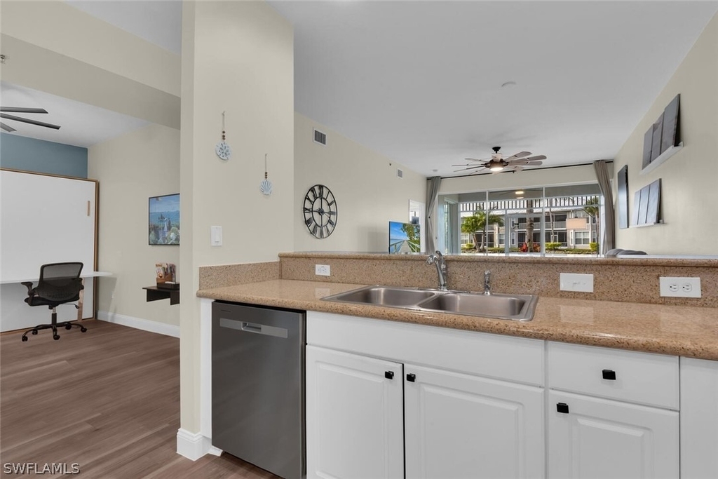 7880 Mahogany Run Lane - Photo 17