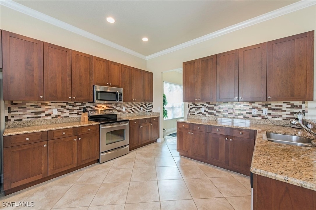 6559 Monterey Point - Photo 4