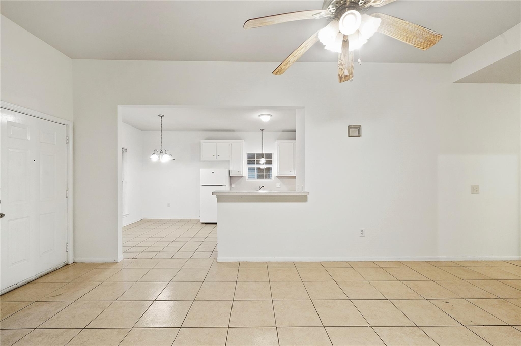 5502 Finch Street - Photo 9