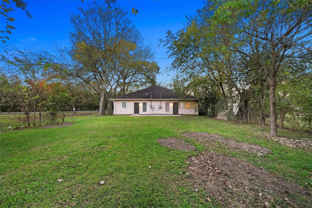5502 Finch Street - Photo 34