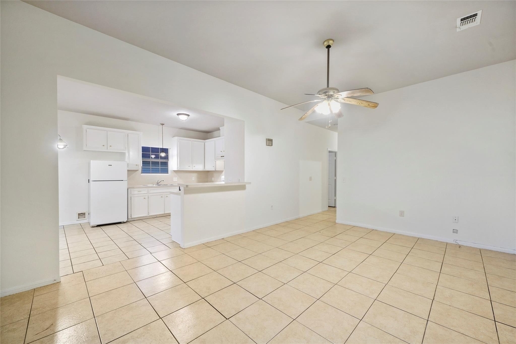 5502 Finch Street - Photo 3