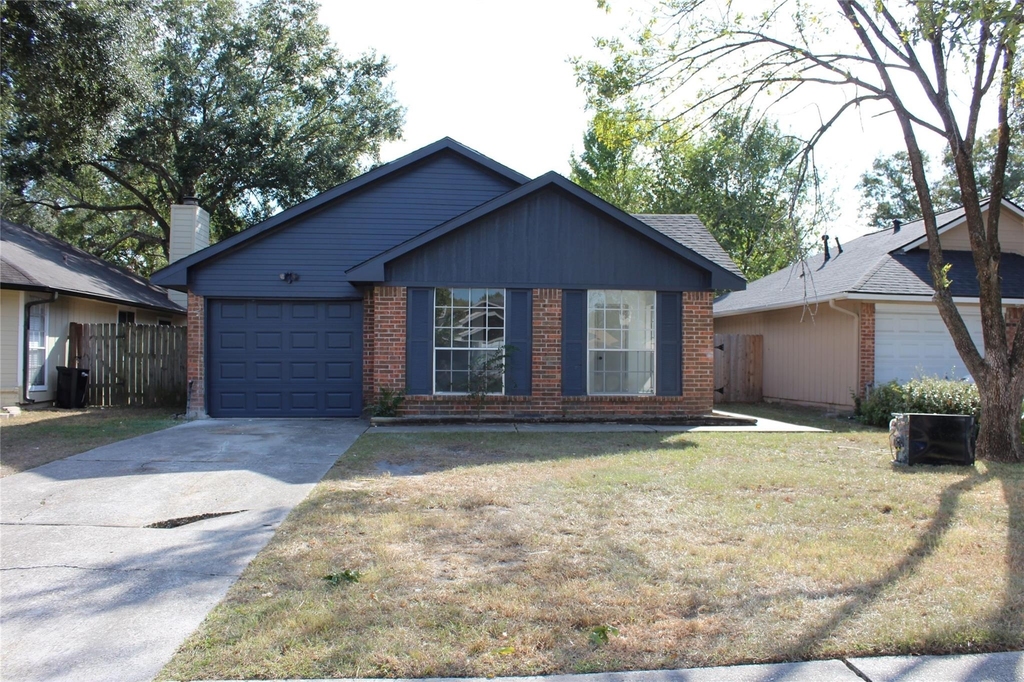 9211 Golden Meadow Drive - Photo 0