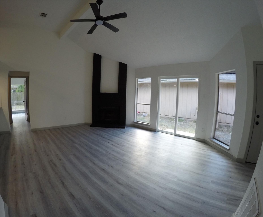 9211 Golden Meadow Drive - Photo 5