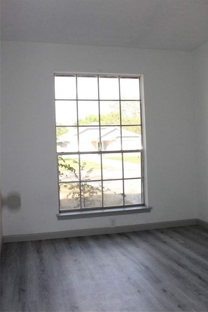 9211 Golden Meadow Drive - Photo 20