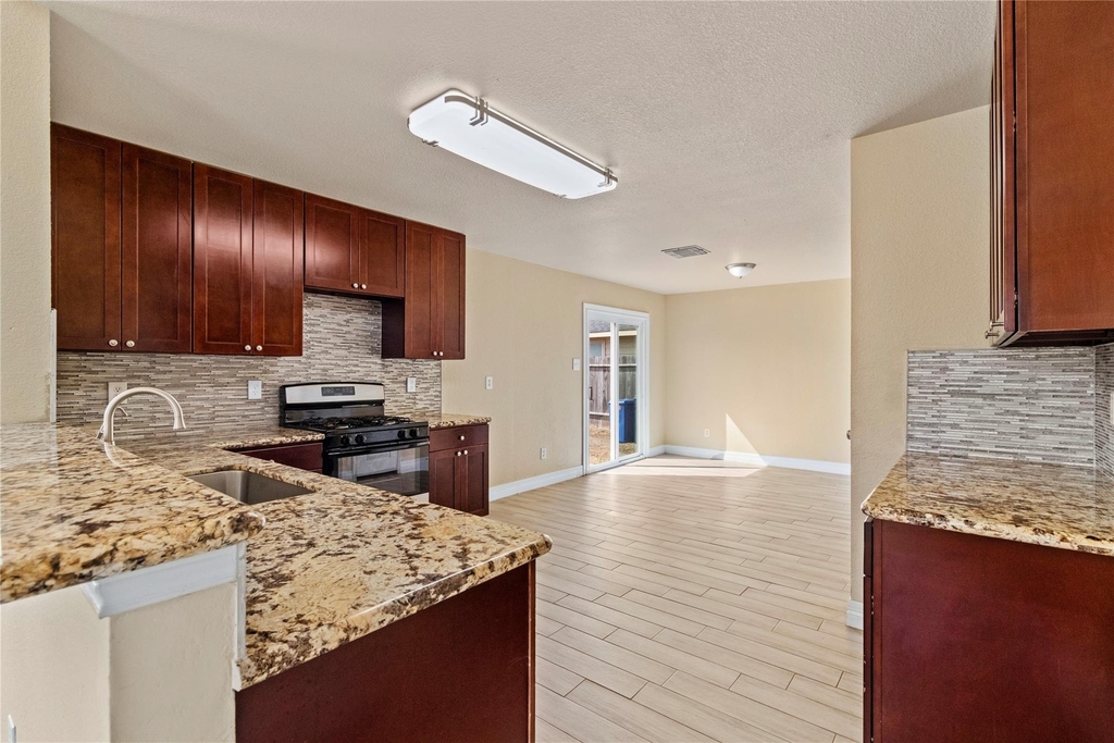 3611 Robwood Court - Photo 4