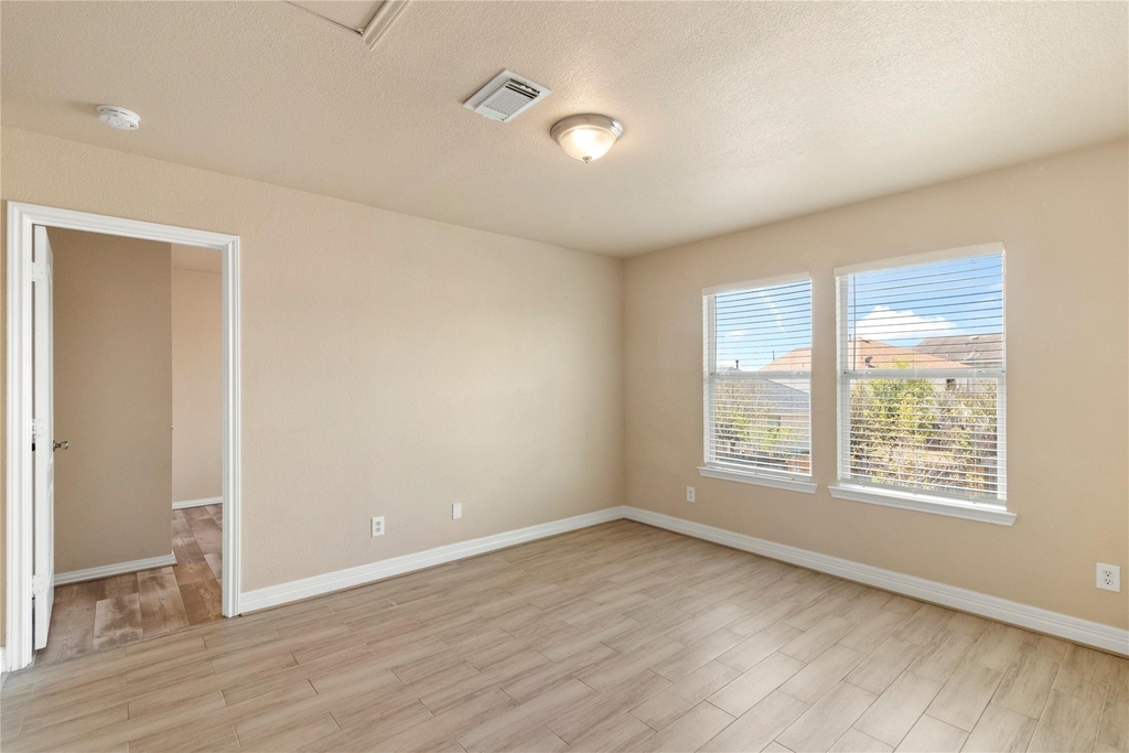 3611 Robwood Court - Photo 8