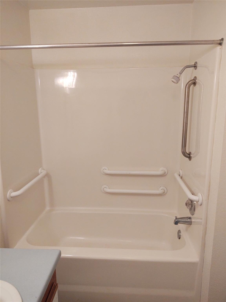 716 Gardner Dr - Photo 9