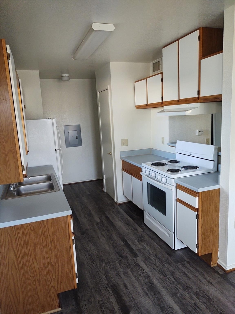 716 Gardner Dr - Photo 5