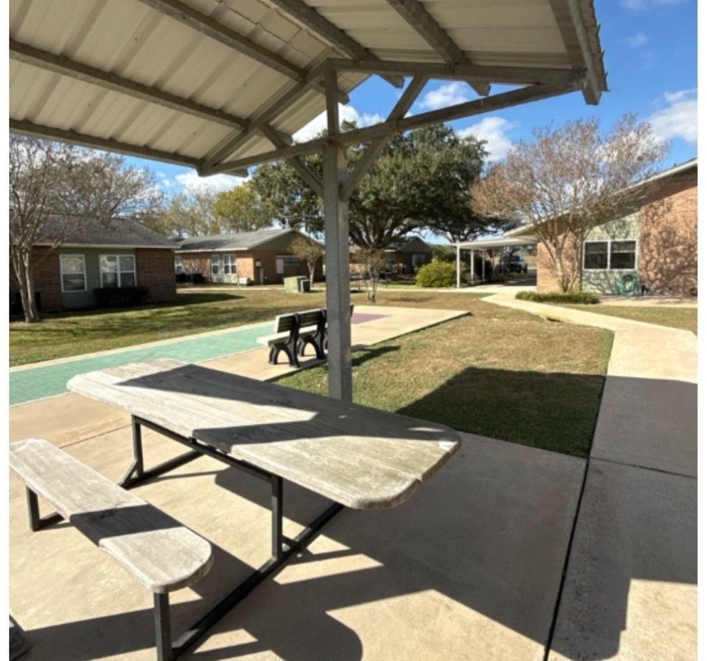 400 S Austin Road - Photo 2