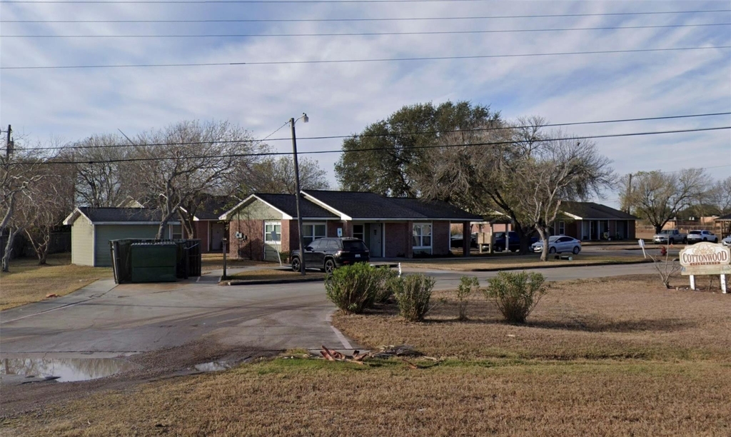 1205 Murray St - Photo 0