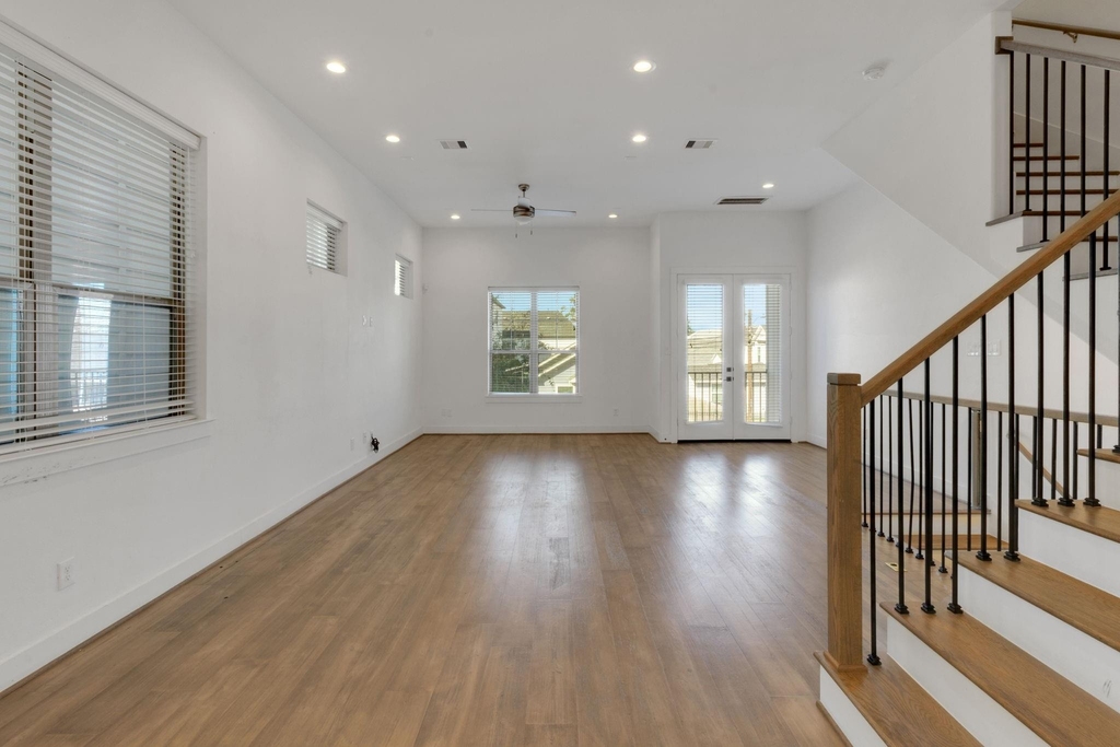 1526 Chestnut Street - Photo 24