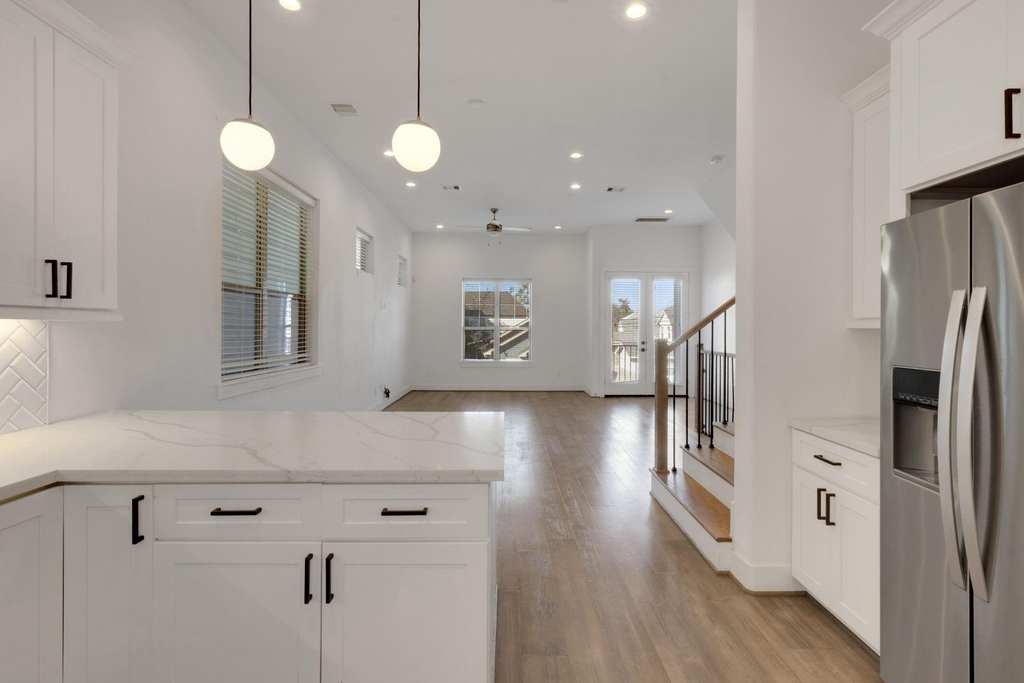 1526 Chestnut Street - Photo 18