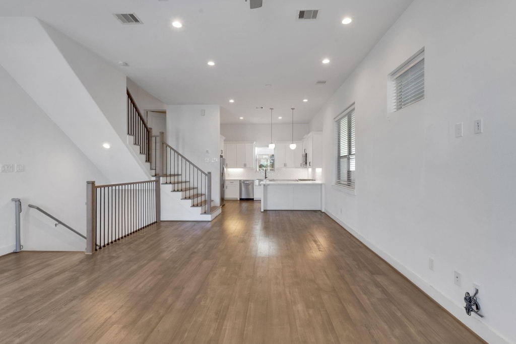 1526 Chestnut Street - Photo 13