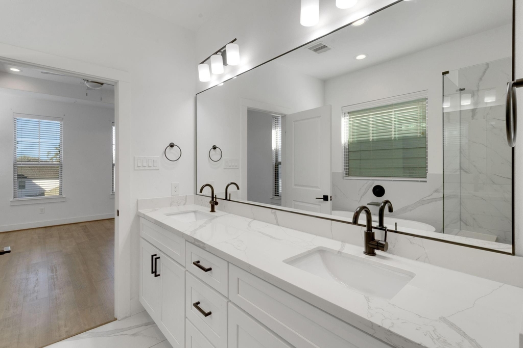 1526 Chestnut Street - Photo 37