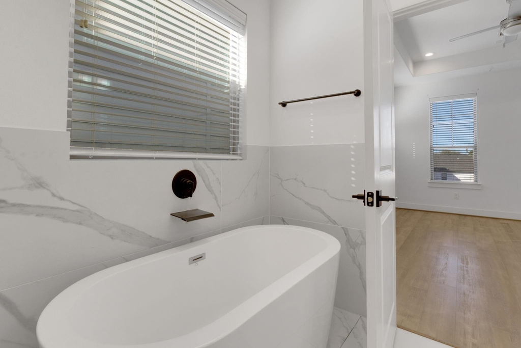 1526 Chestnut Street - Photo 38