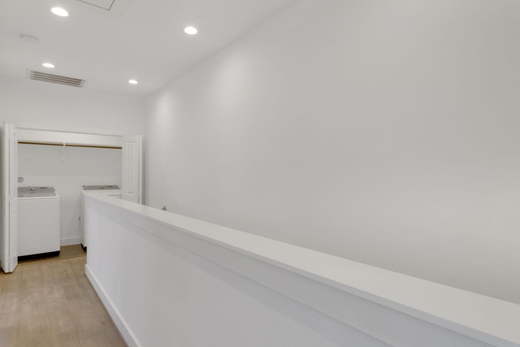 1526 Chestnut Street - Photo 28