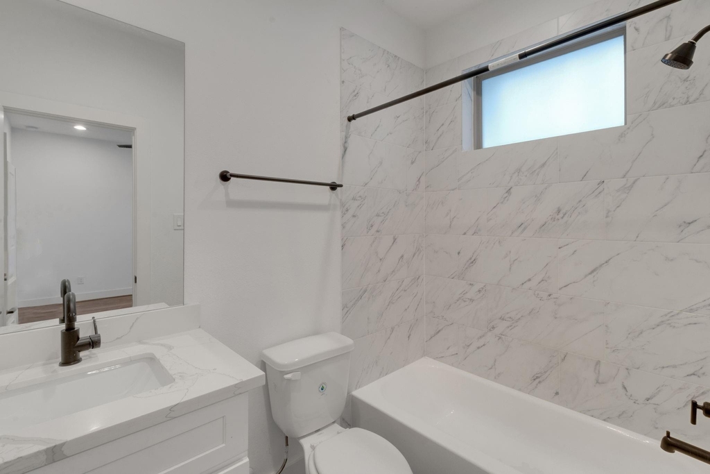 1526 Chestnut Street - Photo 10