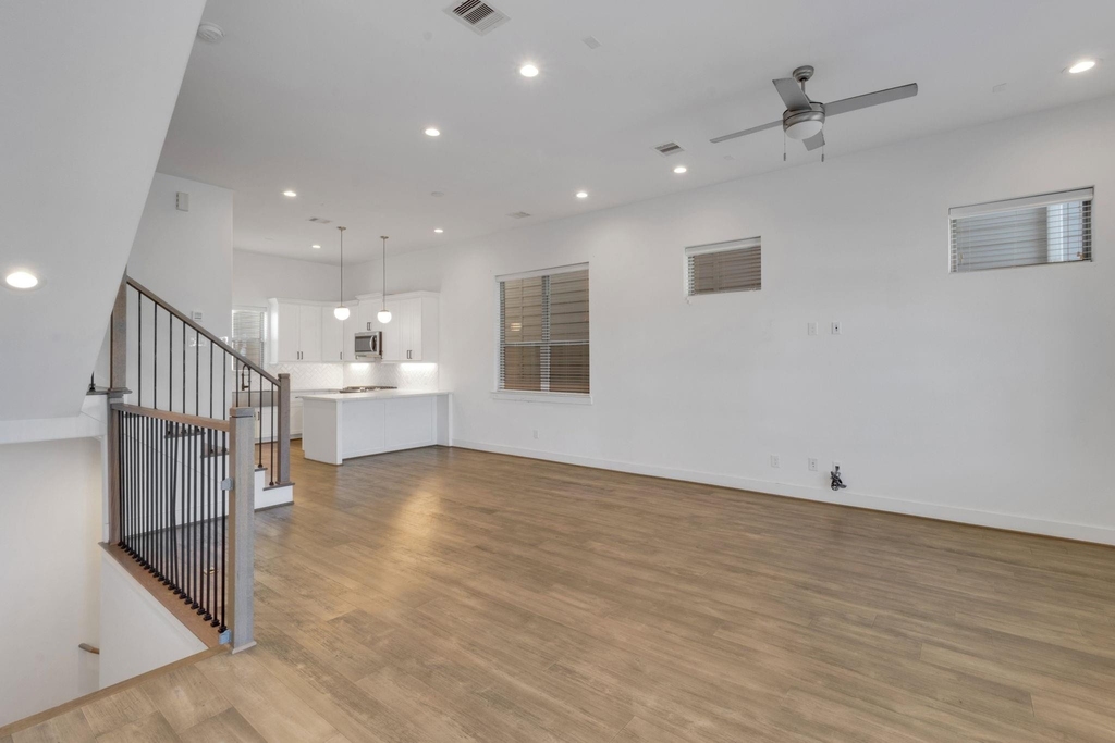 1526 Chestnut Street - Photo 12