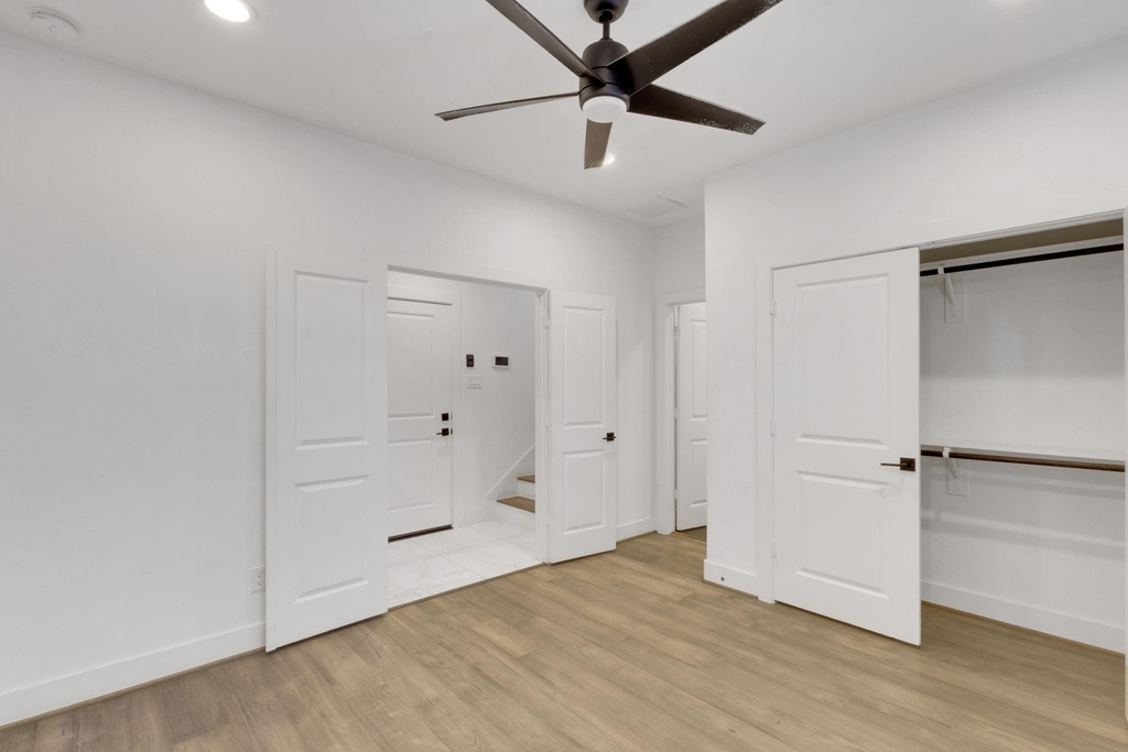 1526 Chestnut Street - Photo 8
