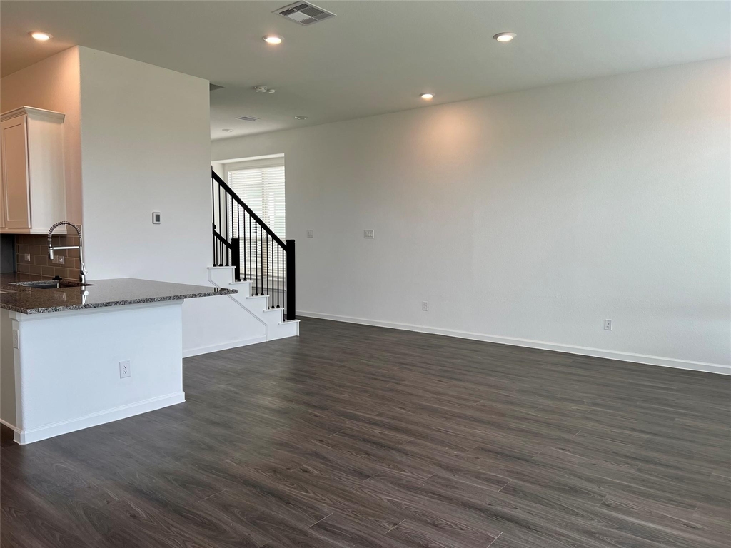 5719 Foggy Vine Court - Photo 8