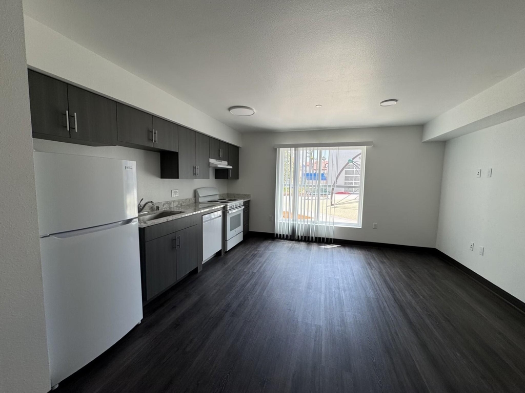 3509 Vista Ln San Ysidro - Photo 3