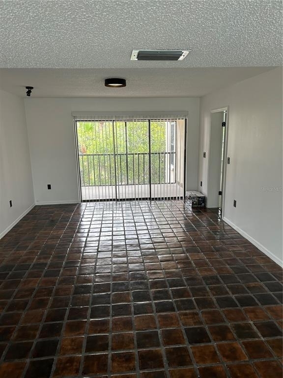 2462 Kingfisher Lane - Photo 1