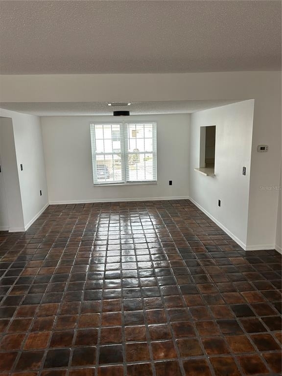 2462 Kingfisher Lane - Photo 4