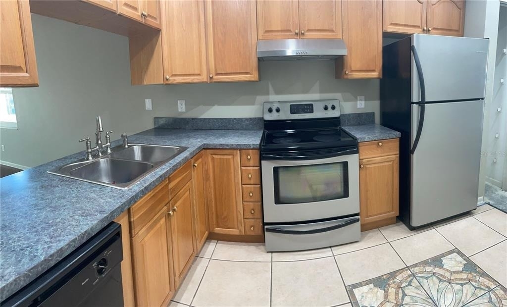 6366 71st Street N - Photo 4