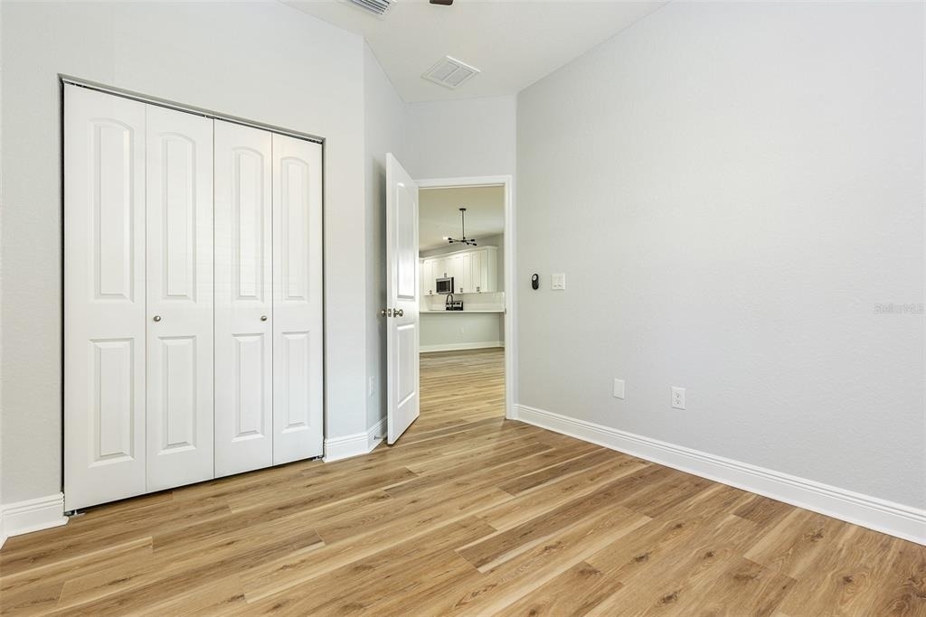 113 W Elm Street - Photo 12