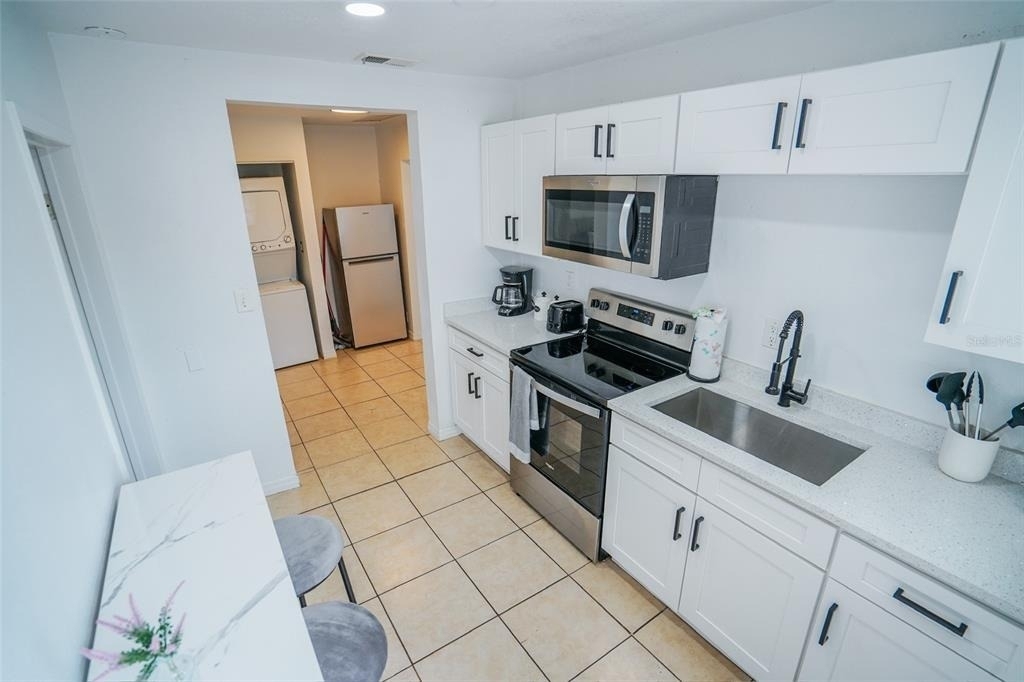 1361 29th Street S - Photo 6