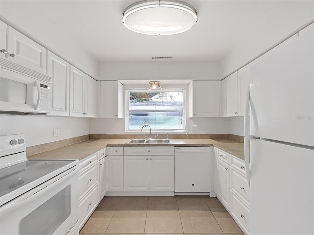 1701 Laurie Lane - Photo 9