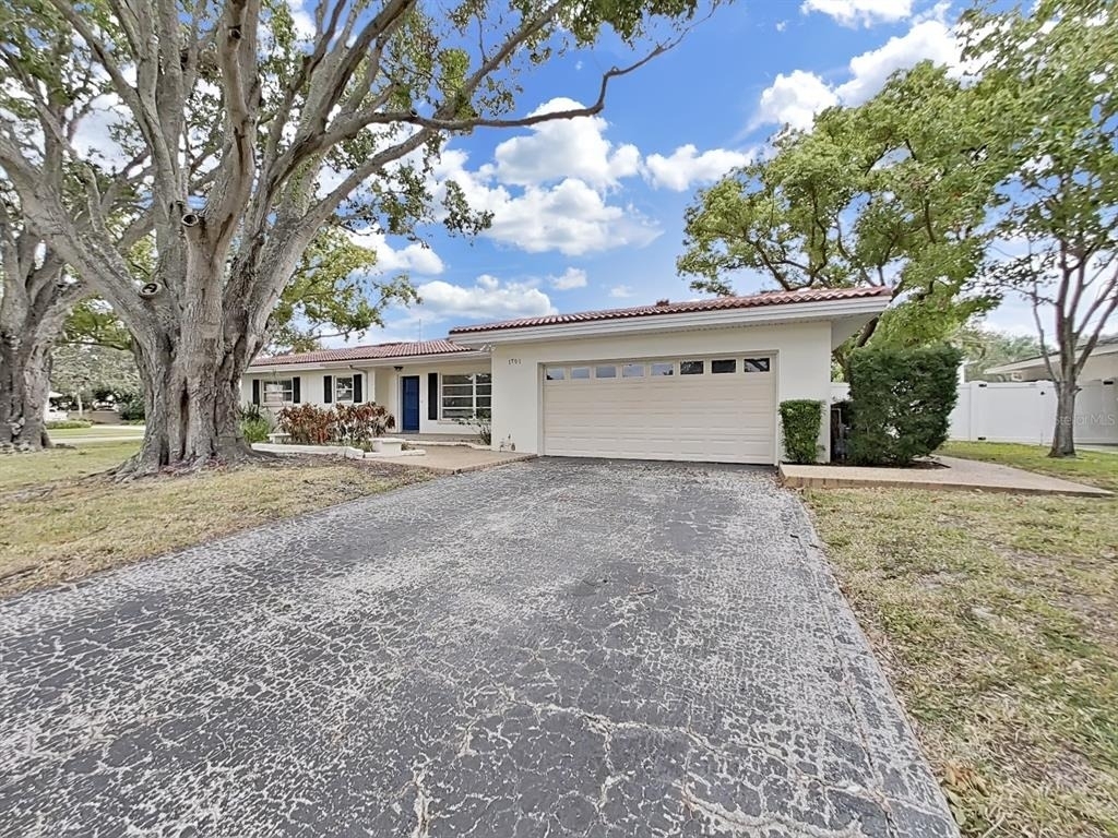 1701 Laurie Lane - Photo 1