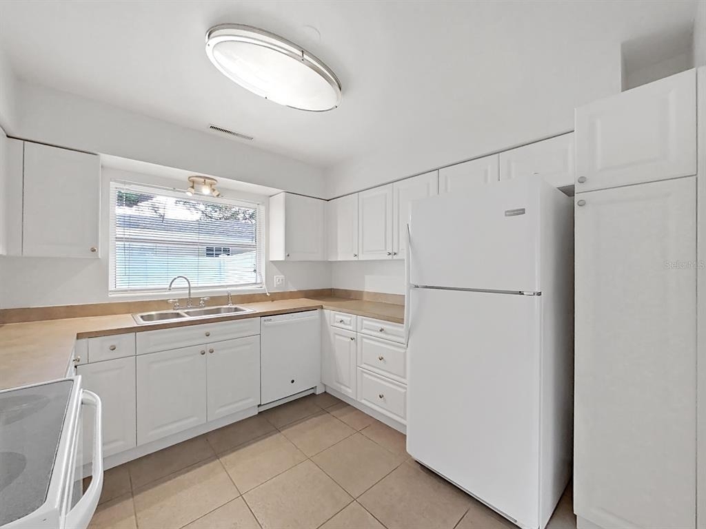 1701 Laurie Lane - Photo 10