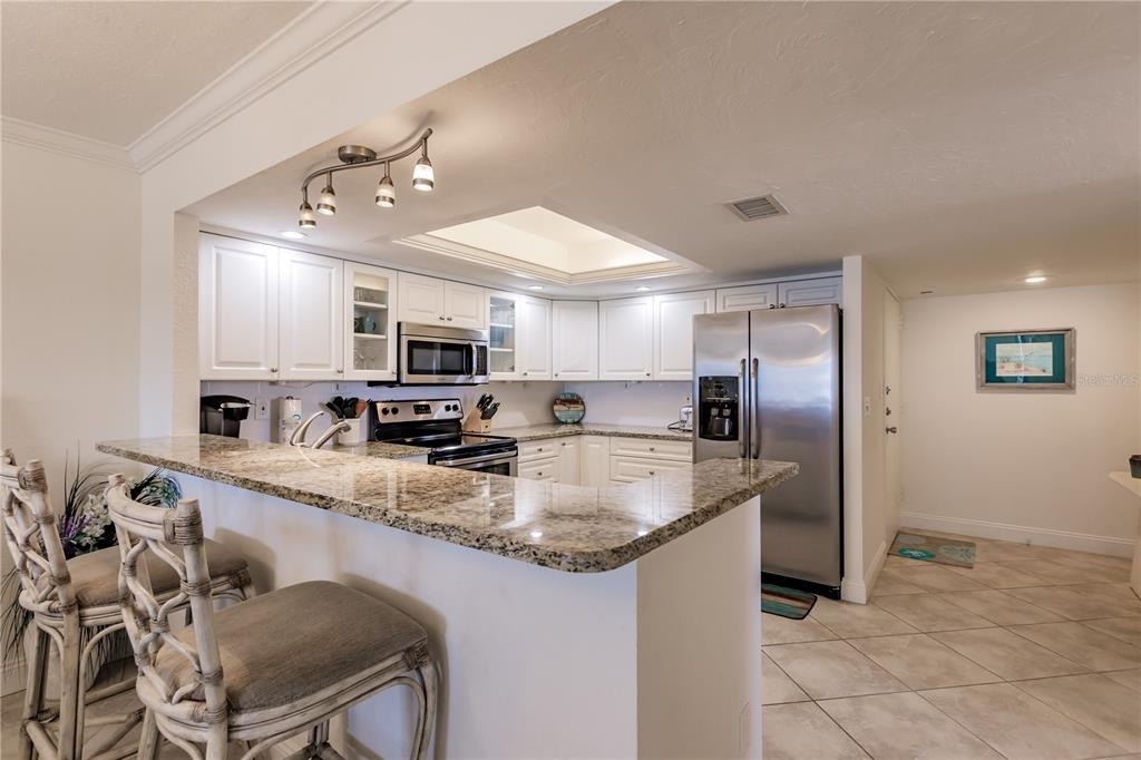 1055 W Peppertree Drive - Photo 3