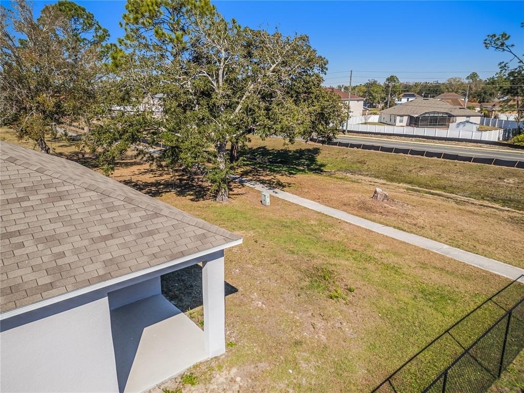 1126 Chichester Court - Photo 36