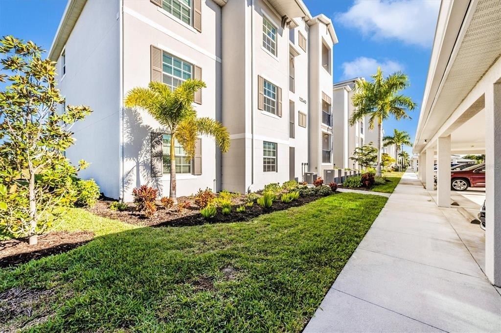 12240 Wellen Golf Street - Photo 0