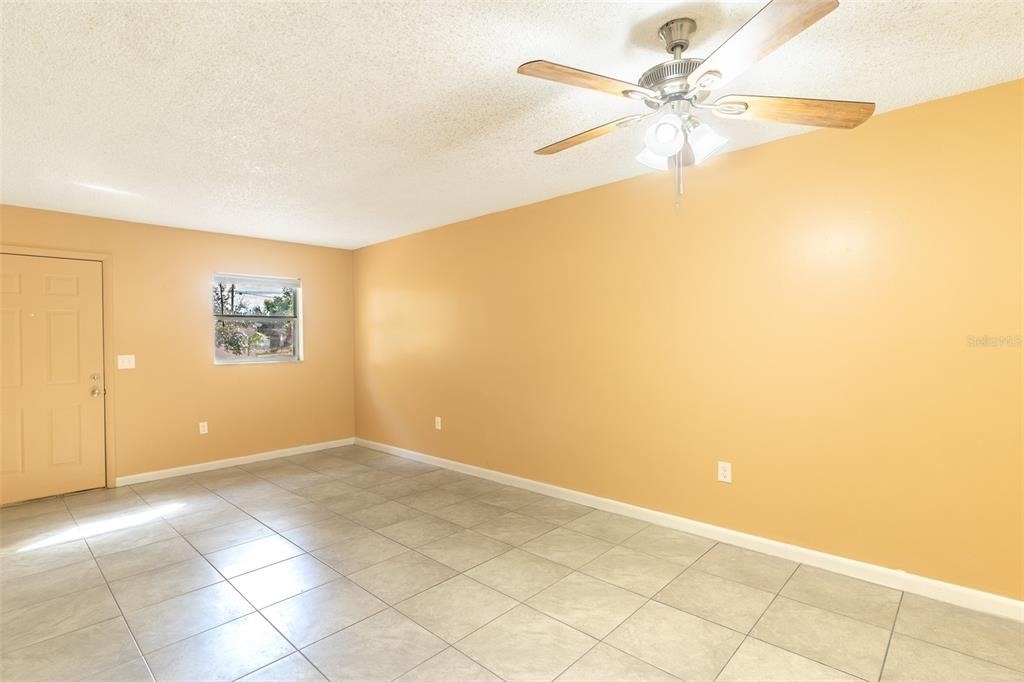 140 Avenue W Nw - Photo 3