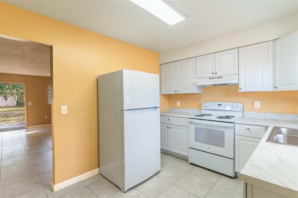 140 Avenue W Nw - Photo 1